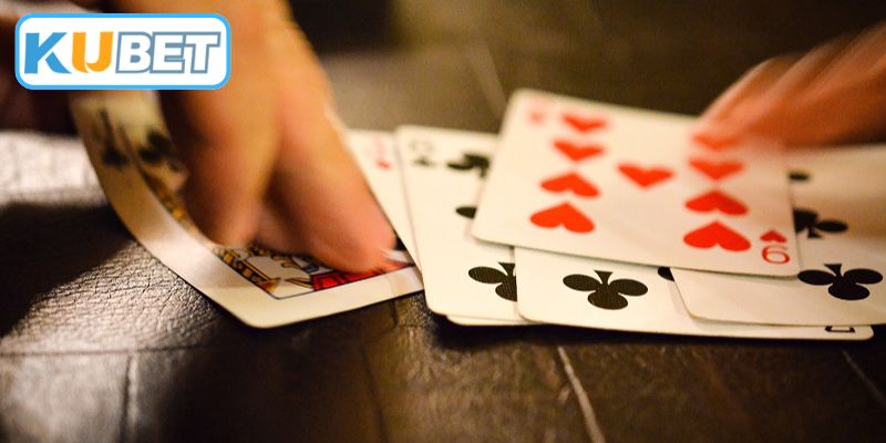 Xây dựng tư duy về cách chơi Phỏm giỏi luôn thắng